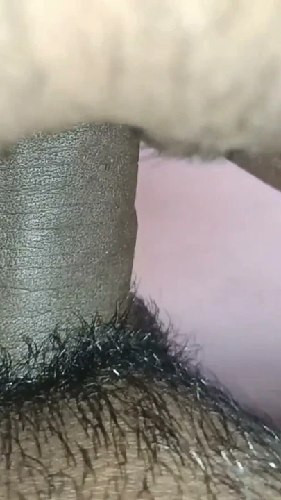 Dostun karısını ayartıp doggy style pozisyonunda sikiyor, tam bir zevk | Bölüm 3