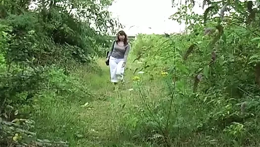 Güzel esmer milf itibaren Germany seviyor dildoing ona tıraş beceriksizlik