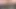 Büyük dövmeli düzgün vücutlu esmer vücudunu gösteriyor ve