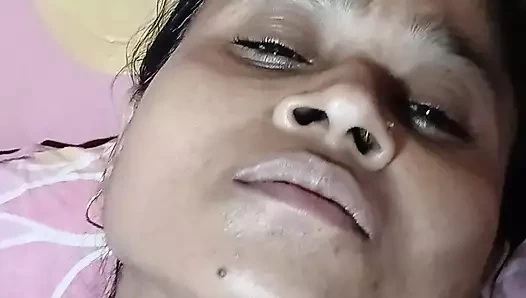 Bangladeşli kız ve sevgilisi
