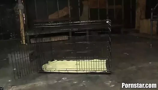 Gigi rivera cum çok yükler ile duş alır