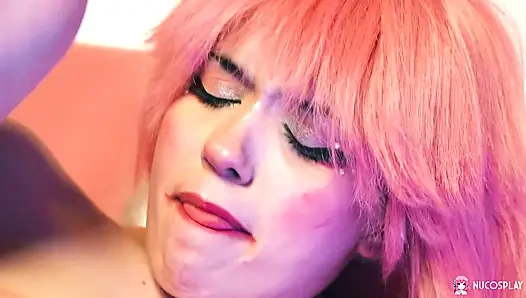 Tatlı anime genç kız Rihanna Black, gerçek bir adam tarafından sikiliyor