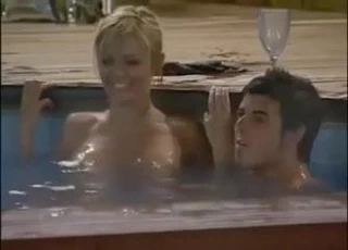 Büyük kardeş Birleşik Krallık havuz alem