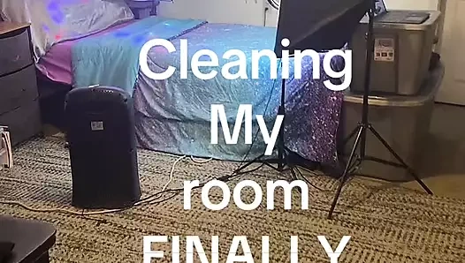 Ben senin kölen değilim bugün hizmetçinim