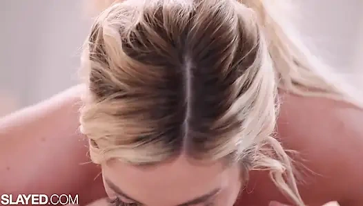 Slayed Allie Nicole Jill Kassidy'yi götü ve amcığıyla kapatıyor