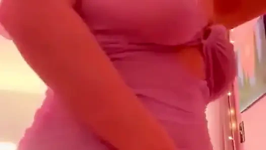 Sadece senin için beni daha fazla öp ve kalçalarla ilgileneceğim