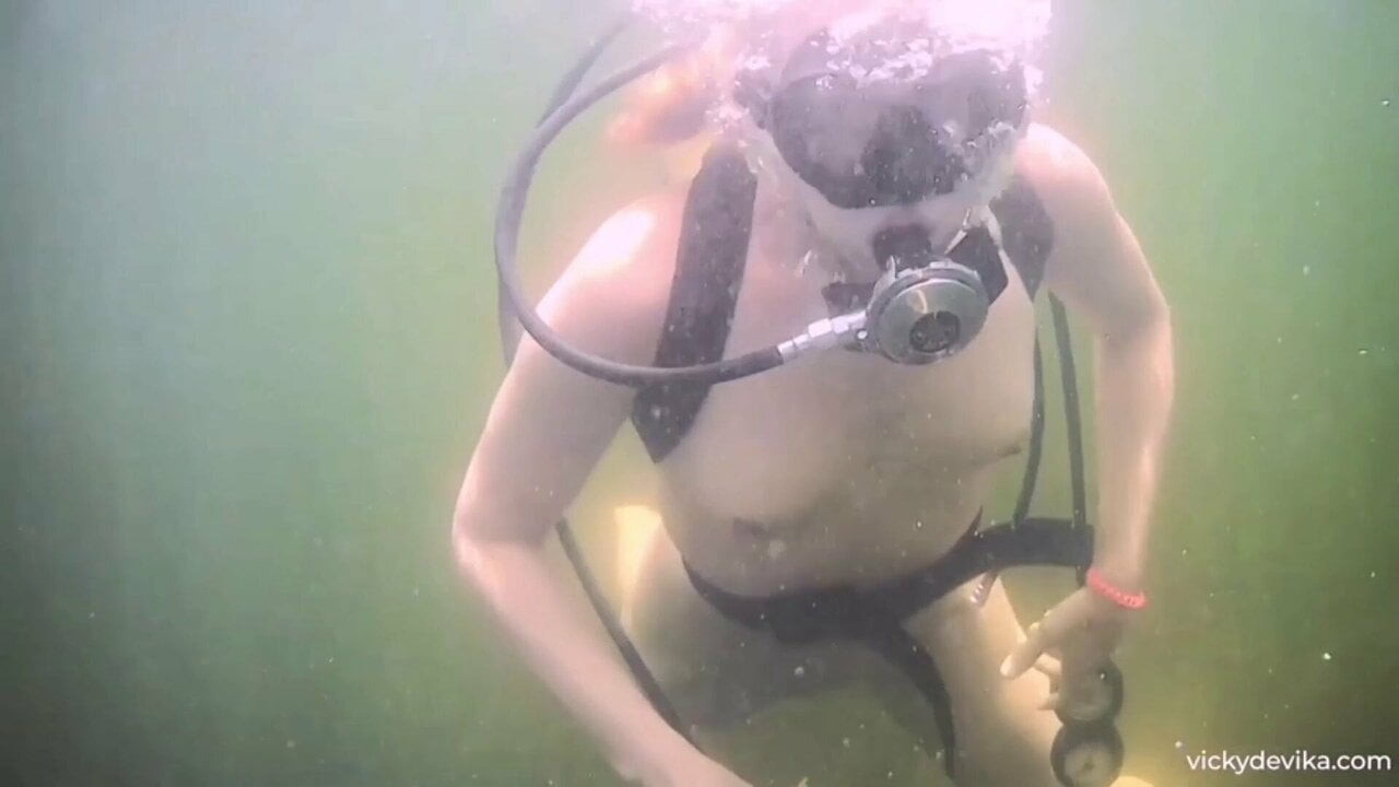 Vicky devika sualtı scuba fetiş derleme
