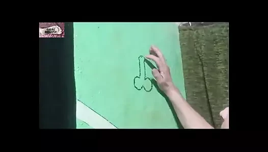 Mel Pintando Um Pau 1 - Version View