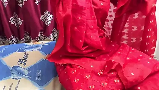 Seksi üvey annemi siktim, odamda sert sikişiyorum