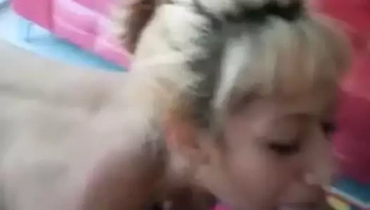 Sürtük eş kahrolası ona kedi ile yapay penis