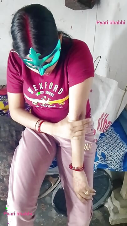 Ateşli güzel yengenin güzel amcığı eğlenceli seks Hintçe ses bhojpuri ses desi seksi video