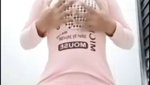 Evli kadın şaşırtıyor