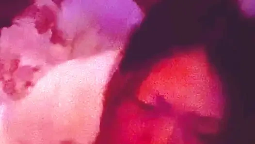 Kocam bana saplarken erkek arkadaşımı emiyor.