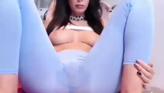 Ayaklar ve ıslak legging