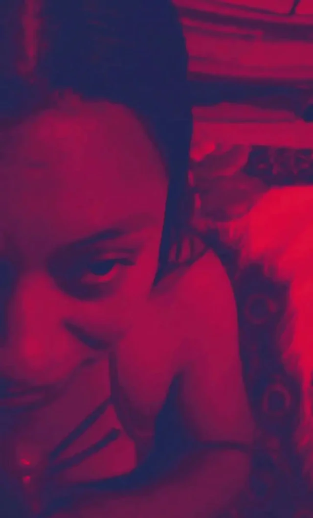 Komşumu kıçından seviyorum