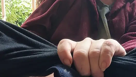 Verandada oyun ve sigara