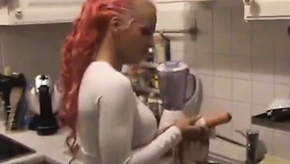 Amatör - dolgun sarışın - büyük salatalık