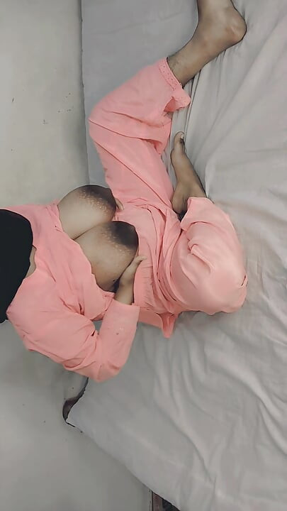 VILLAGE BHABHI AND CITY BOY