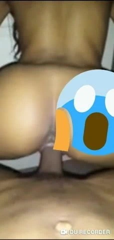 Au travail salope suite