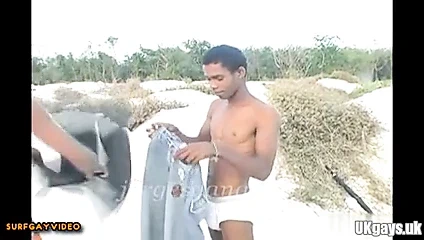 sahilde serbest zaman sevimli twinks