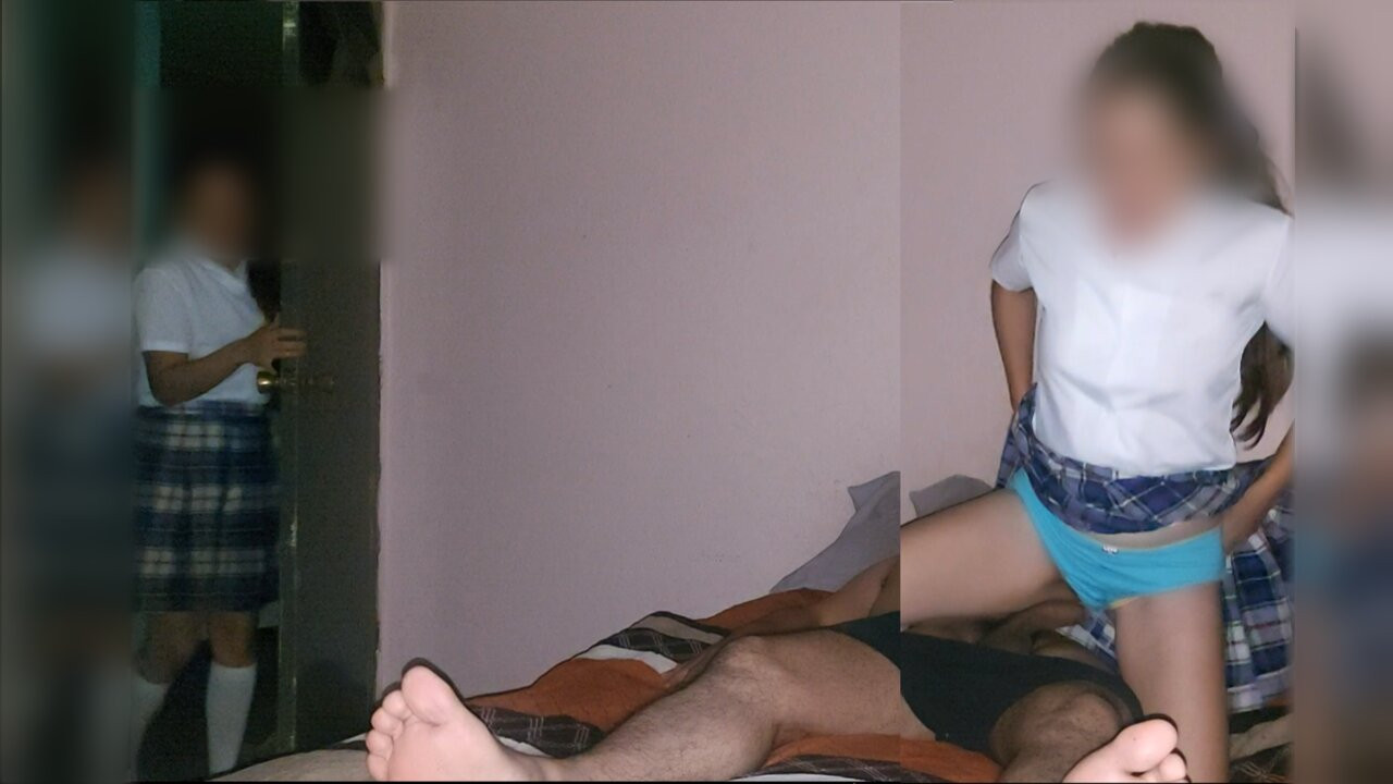 Masum ve güzel öğrenci kız üvey amcasının yaşlı adamından yararlandı, çok zengin, lezzetli ve seksi