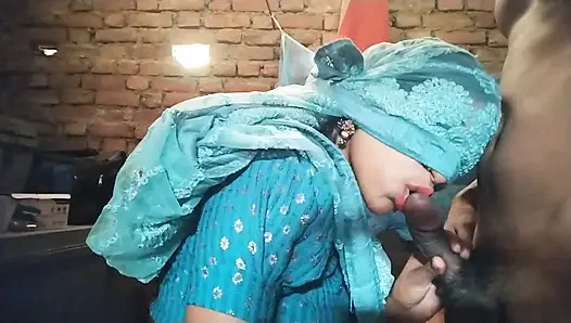 Hintli evli kadın yüz sikişi videoları