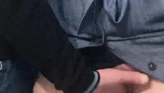Omg!!! Yabancının kirli parmakları amcığını ovuyor