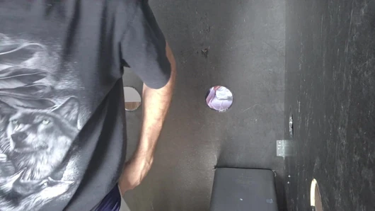 Bukkake Eşi Yabancıların Gloryhole'den Cumshots Alıyor!
