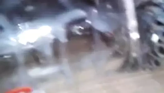 Bardakta ikinci kısım süt