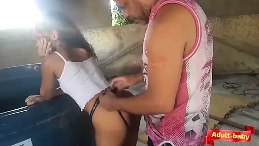 Üvey Babamı Terasta Almam Yüzde 100 Anal
