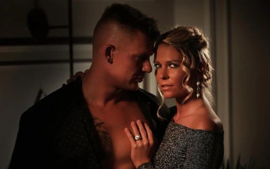 Giyinmiş 2 - sinfulxxx