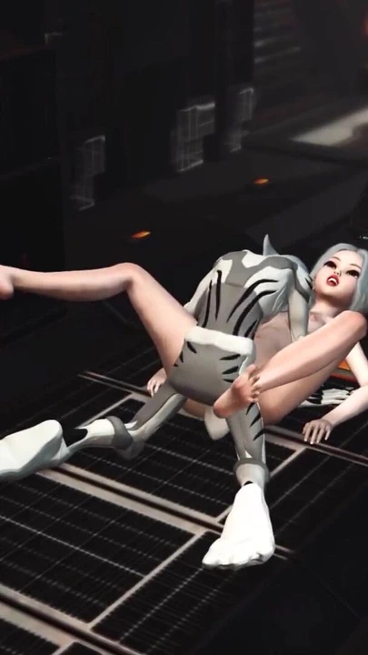 Bir uzay gemisinde bir uzaylıyla seks. seksi genç sarışın bir uzaylı tarafından becerdin alır | Klip 1