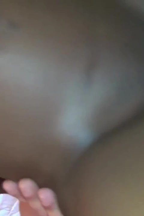 Zenci genç kızın içine boşalıyor büyük zenci yarağı