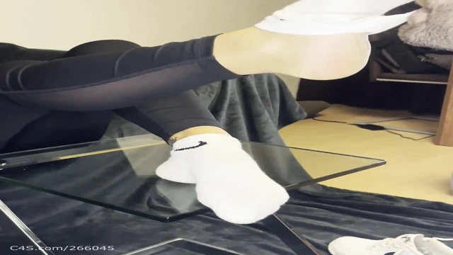 Terli ayak koklama - valeria gecesi (önden görünüm)