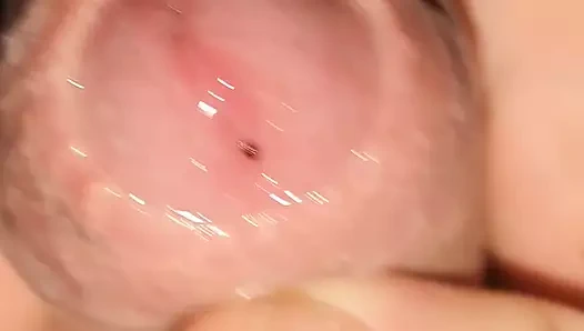 Yakın çekim uzun sikişten sonra boşalıyor