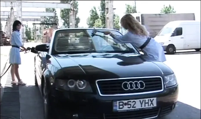 Seksi büyük memeli sarışının büyük anal sikişi