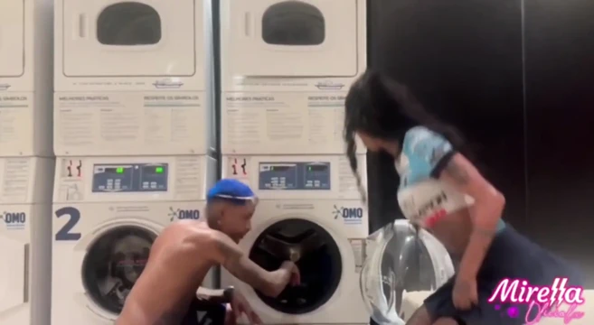 2 dakikada boşalmayacağından şüpheliyim