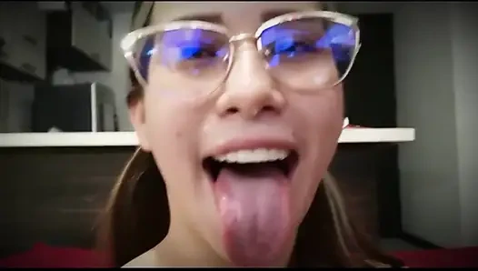 Deep blowjob with a beautiful horny Latina... I cum in his angelic face