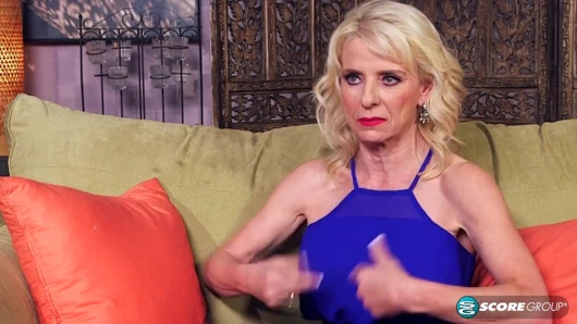 Cammille'in göt deliği için büyük zenci yarağı