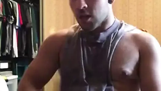 Hayranına hava atıyor