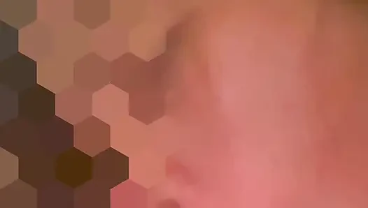 Masum pinay evli kadın iyi sakso çekmeye çalışıyor