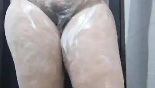 Hintli bayan riya banyo videosu