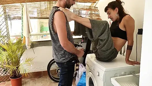 Çamaşır makinesi.