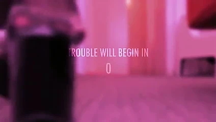 Yumuşak asyalı rüya kız annie violet