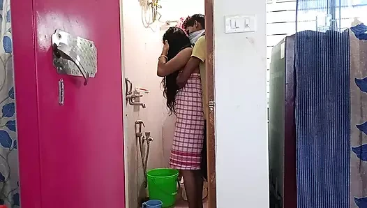 Hintli karı koca banyoda seks bölüm 1