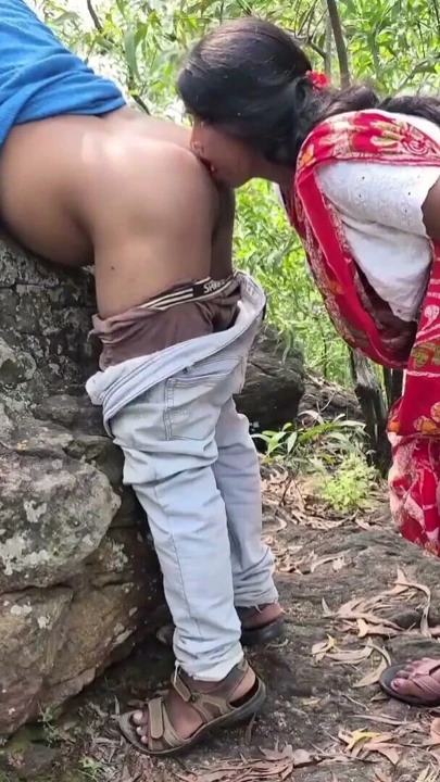 Sona bhabhi outdoor fucking with her brother-in-law, Sali jamaibabu chudachudi bengali audio | Clip 2