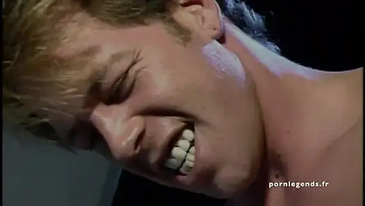 Lisa ann: en iyi yüze boşalma ve ağız boşalmaları derlemesi