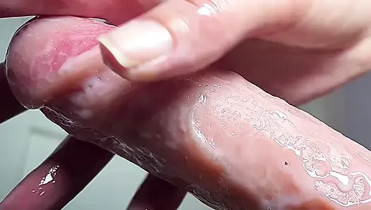 Fetiş.penis ovuyor.yarağa dokunuyor