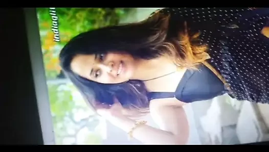 Anasuya bharadwaj saldırı