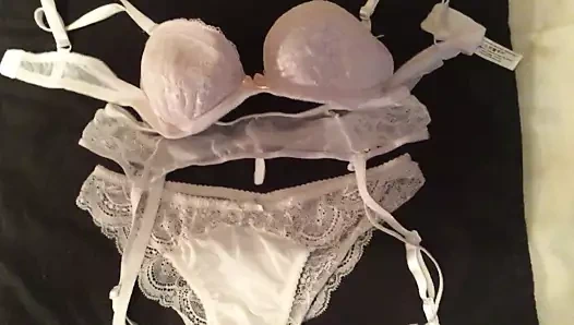 Kirsty hpk'ye saygı duruşu